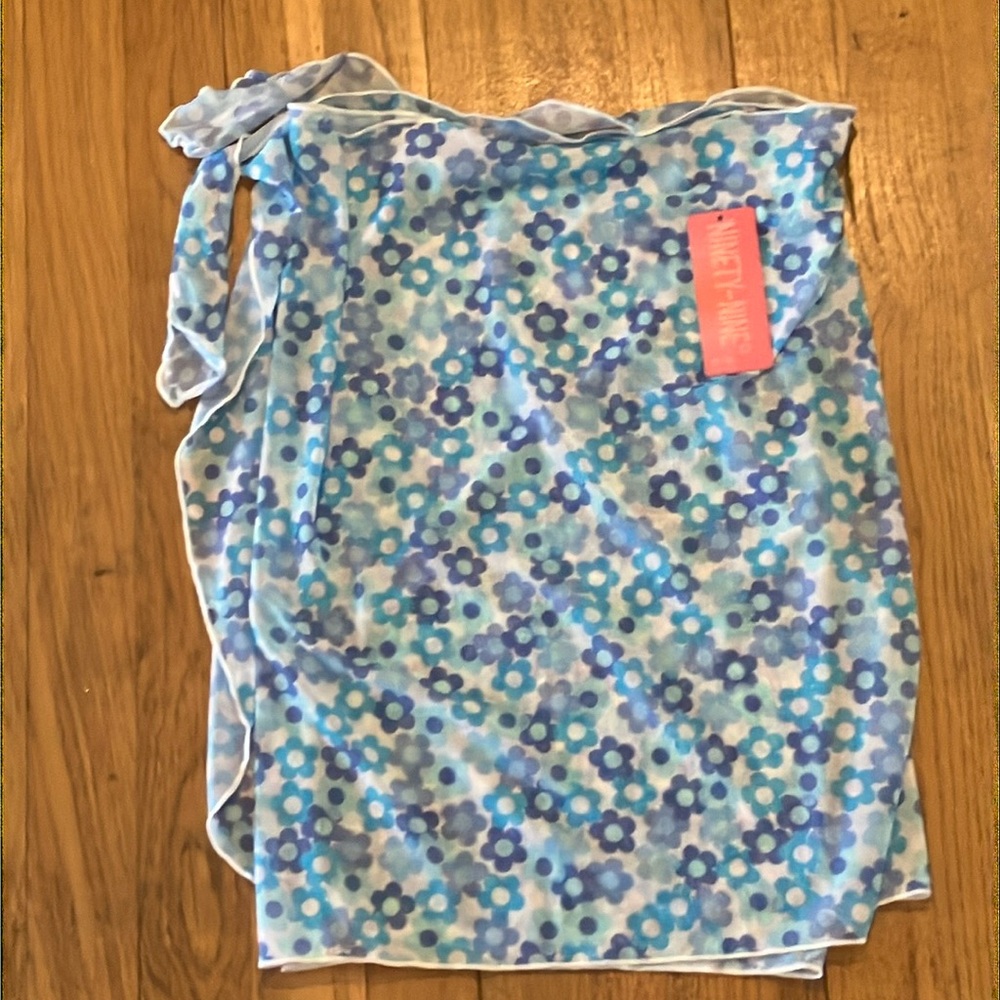 NWT Ninety-Nine blue flowers sarong